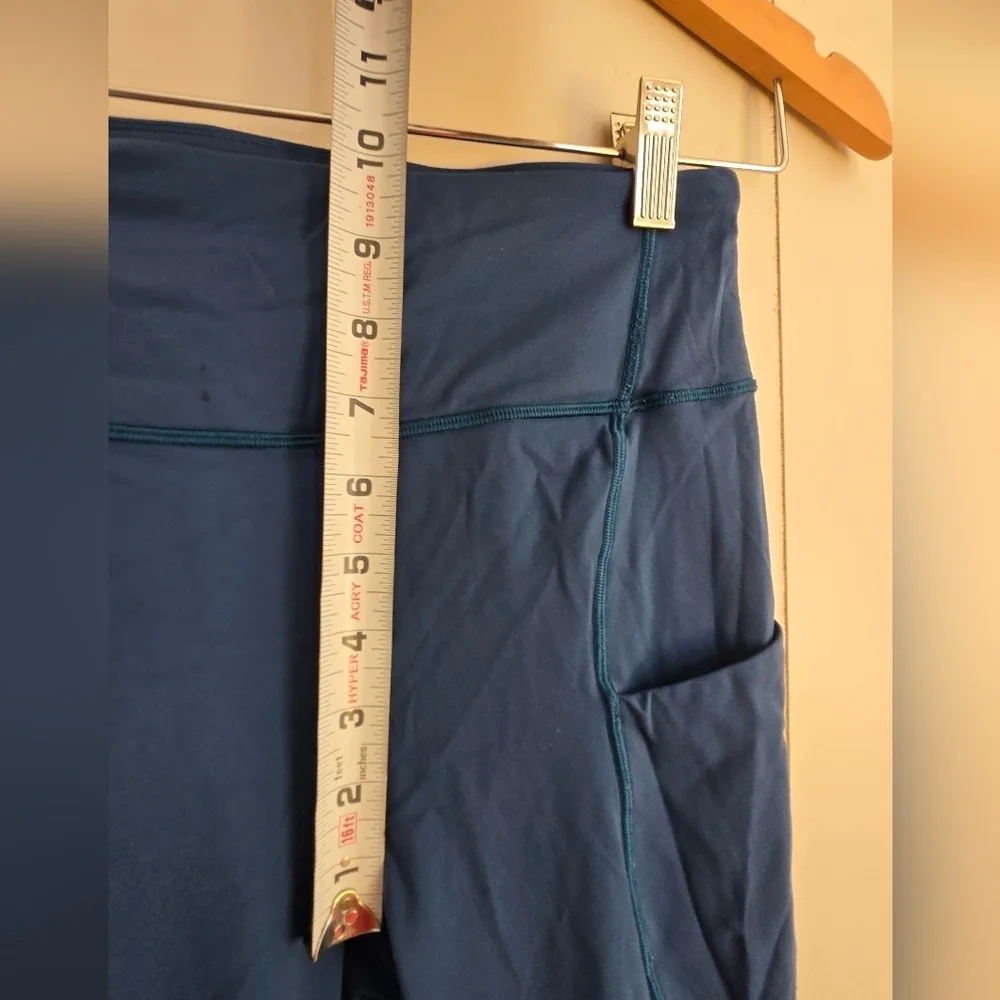 Lululemon Break Free Crop 17” (Nulux) In Night Tide Size 4